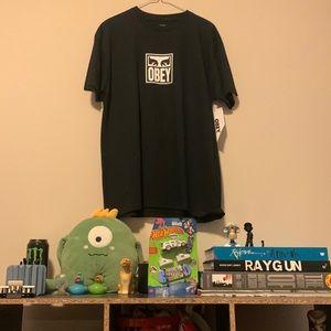 OBEY Large t shirt